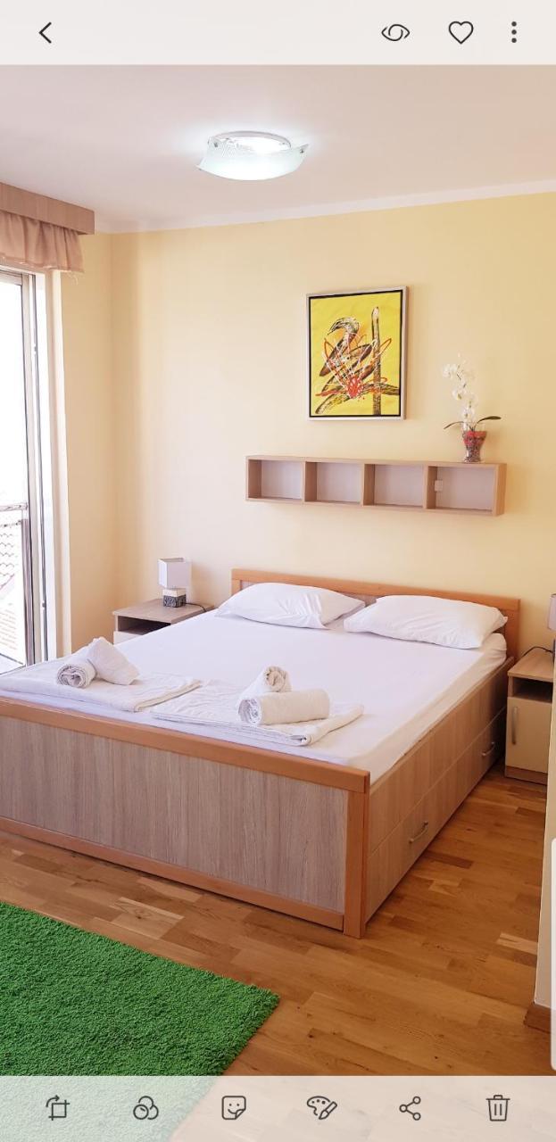 Olimp Lux Hotell Budva Exteriör bild