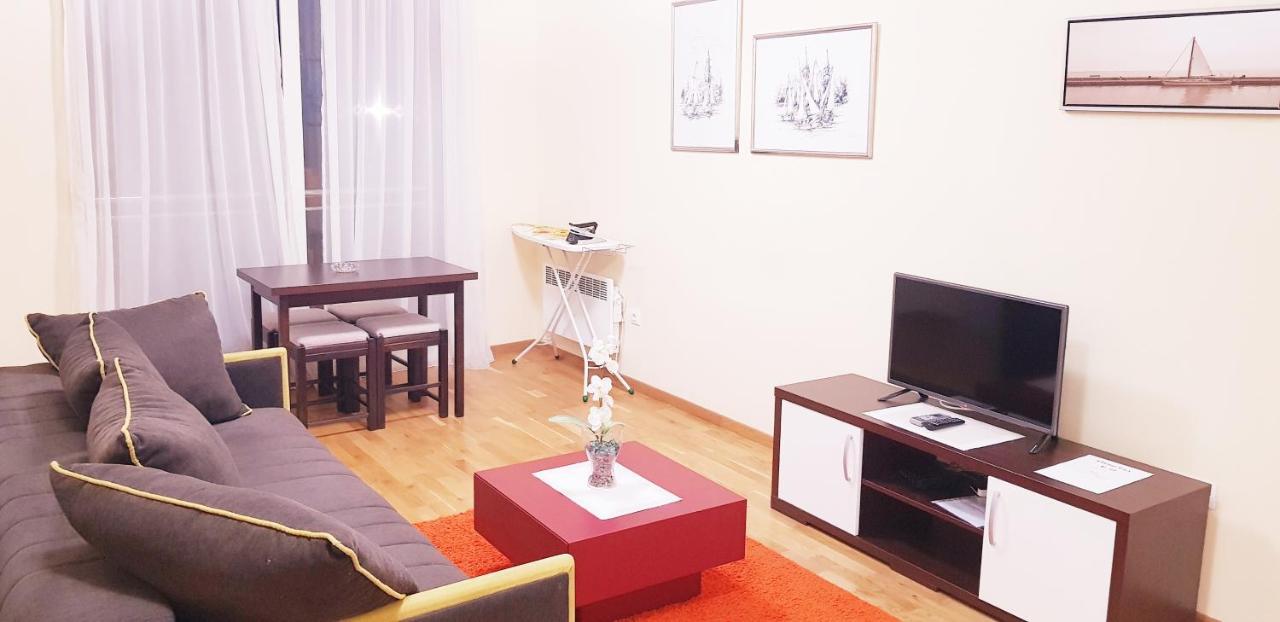 Olimp Lux Hotell Budva Exteriör bild