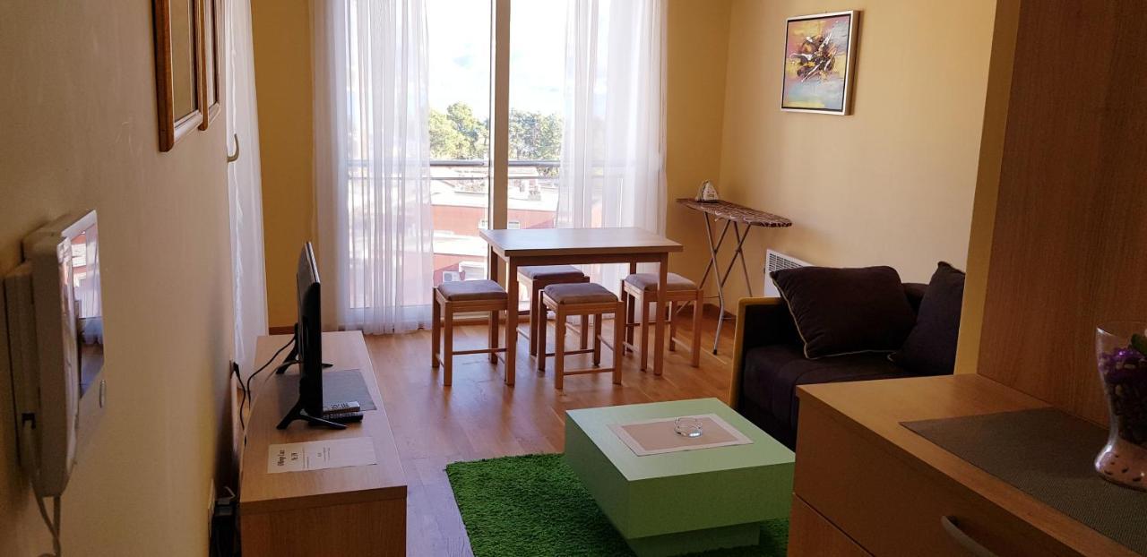 Olimp Lux Hotell Budva Exteriör bild