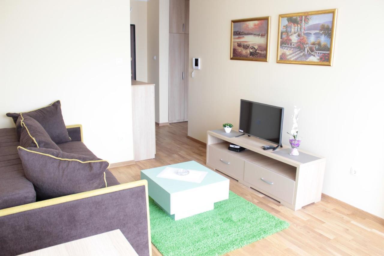 Olimp Lux Hotell Budva Exteriör bild